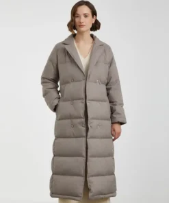 Beige Puffer Coat With White Hood